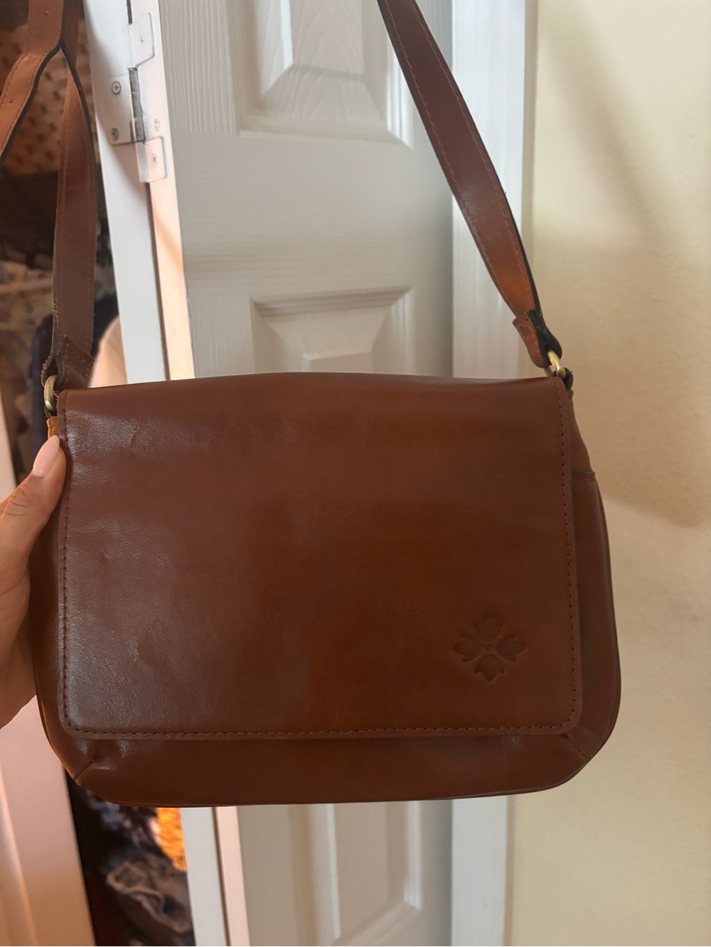 Patricia Nash — Samaria Crossbody - Vintage Distressed Leather